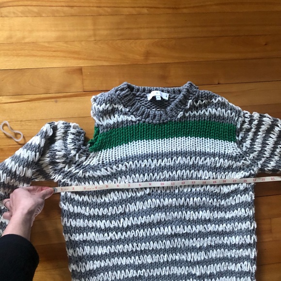 Great condition IRO off shoulder open knit sweater size XS - Picture 4 of 9